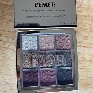 Dior Backstage 002 Smoky Essentials Eyeshadow Palette